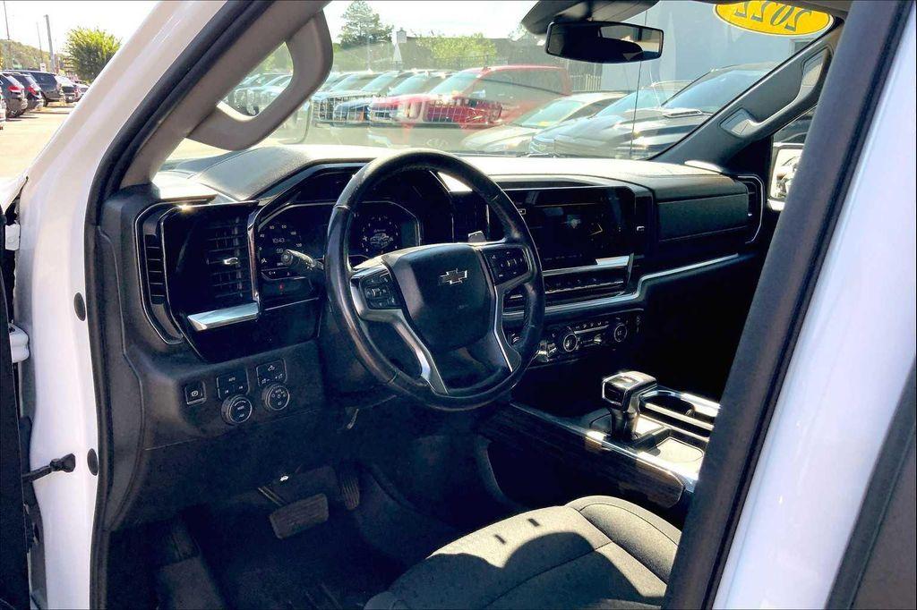 used 2022 Chevrolet Silverado 1500 car, priced at $42,999