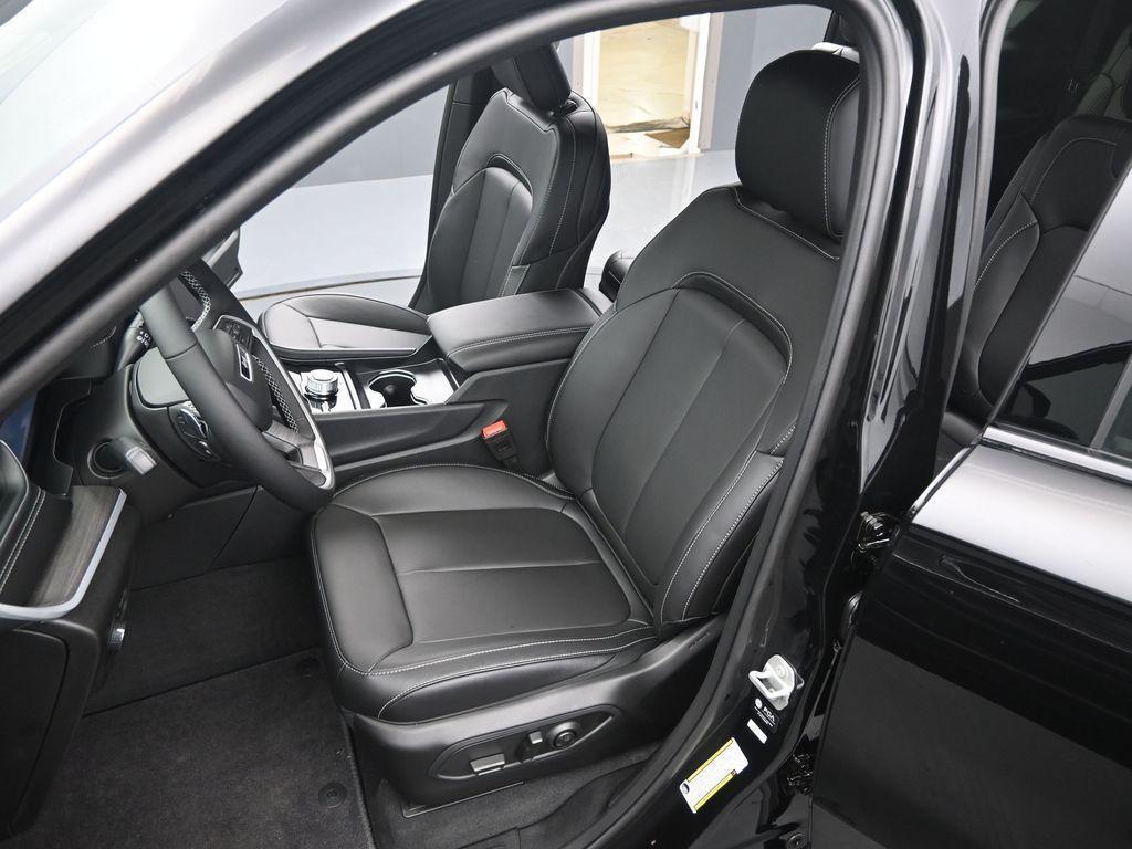 new 2025 Jeep Grand Cherokee L car, priced at $45,245