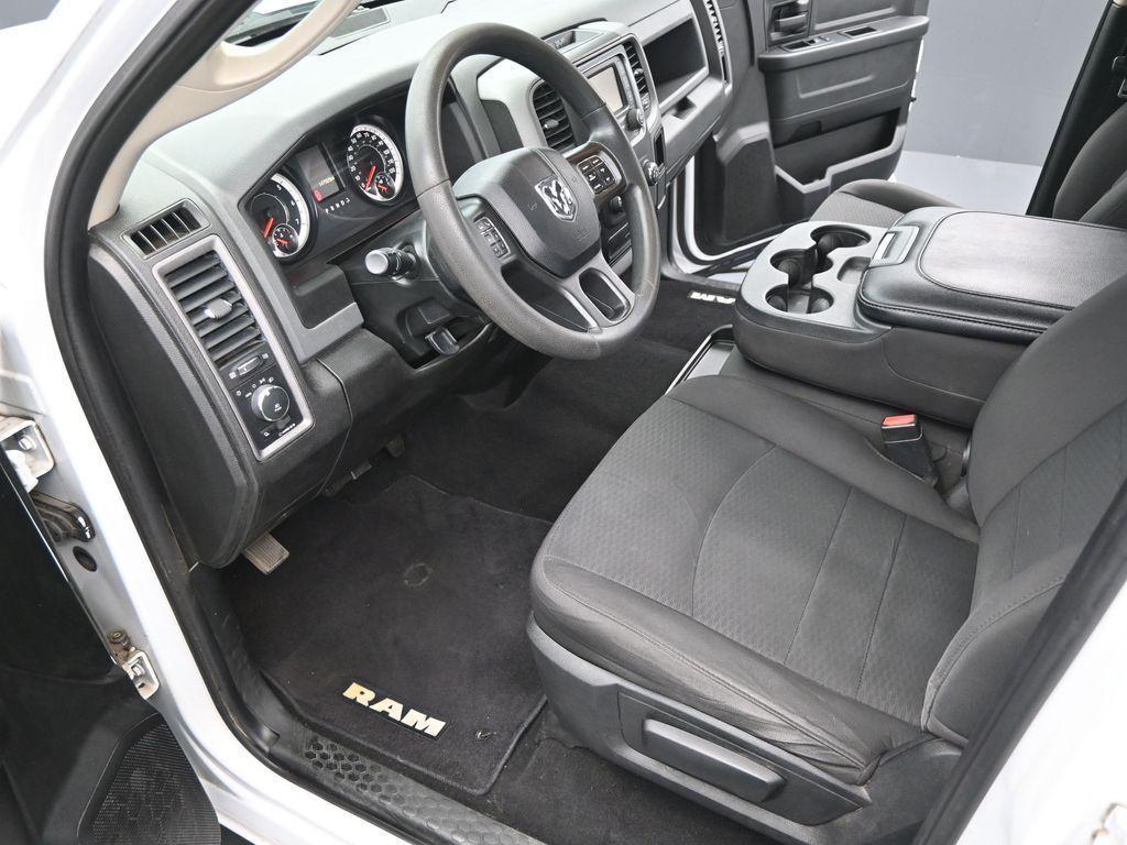 used 2019 Ram 1500 Classic car, priced at $18,775