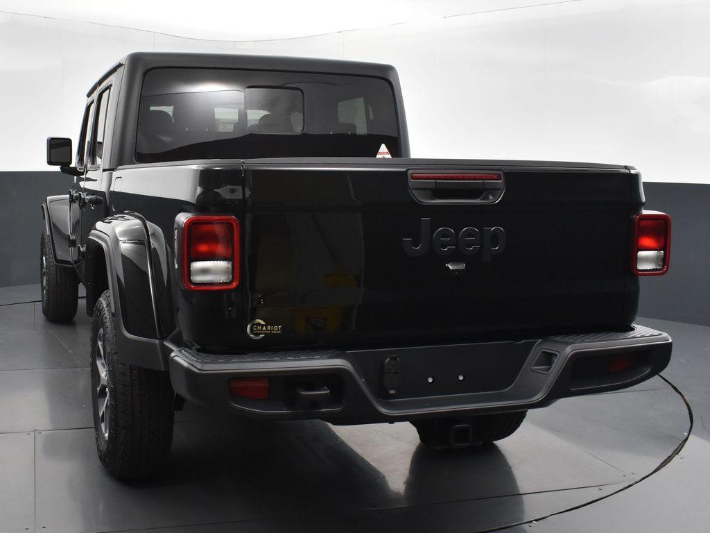 new 2024 Jeep Gladiator car, priced at $48,132