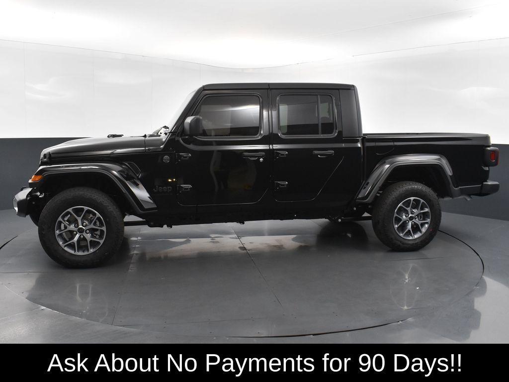 new 2024 Jeep Gladiator car, priced at $48,132