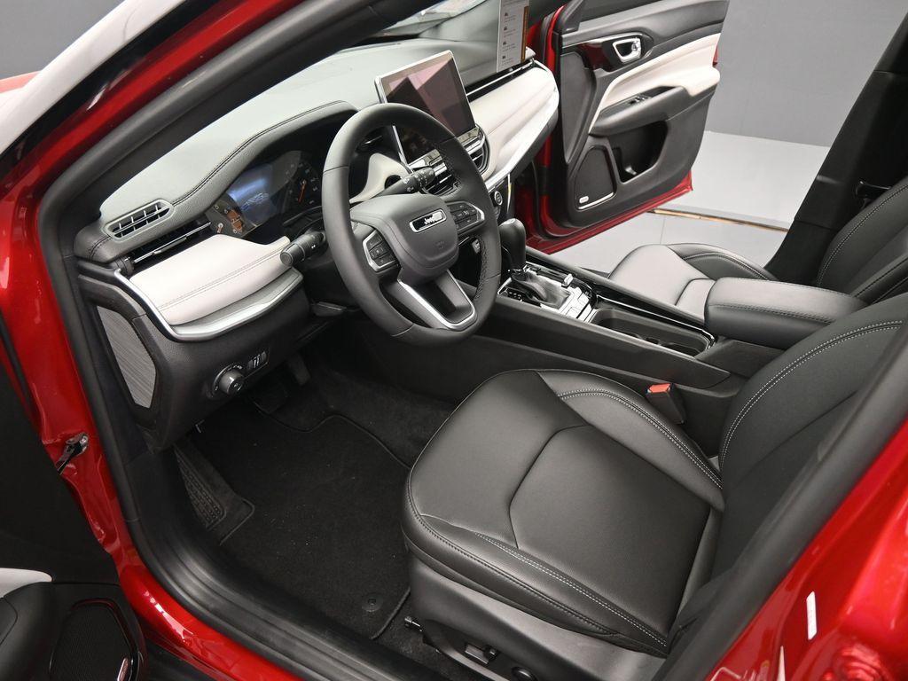 new 2025 Jeep Compass car, priced at $37,243