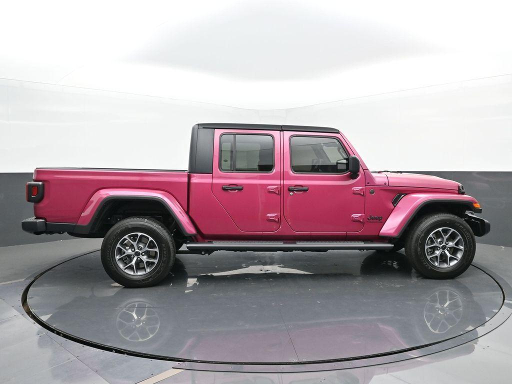 new 2024 Jeep Gladiator car, priced at $50,307