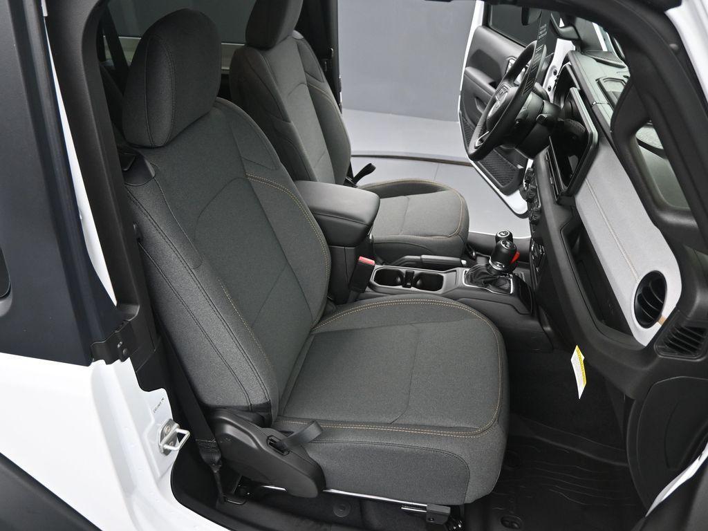 new 2025 Jeep Wrangler car, priced at $42,825