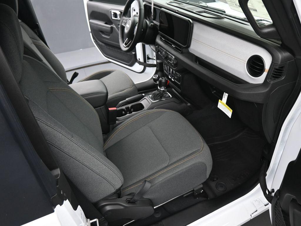 new 2025 Jeep Wrangler car, priced at $42,825