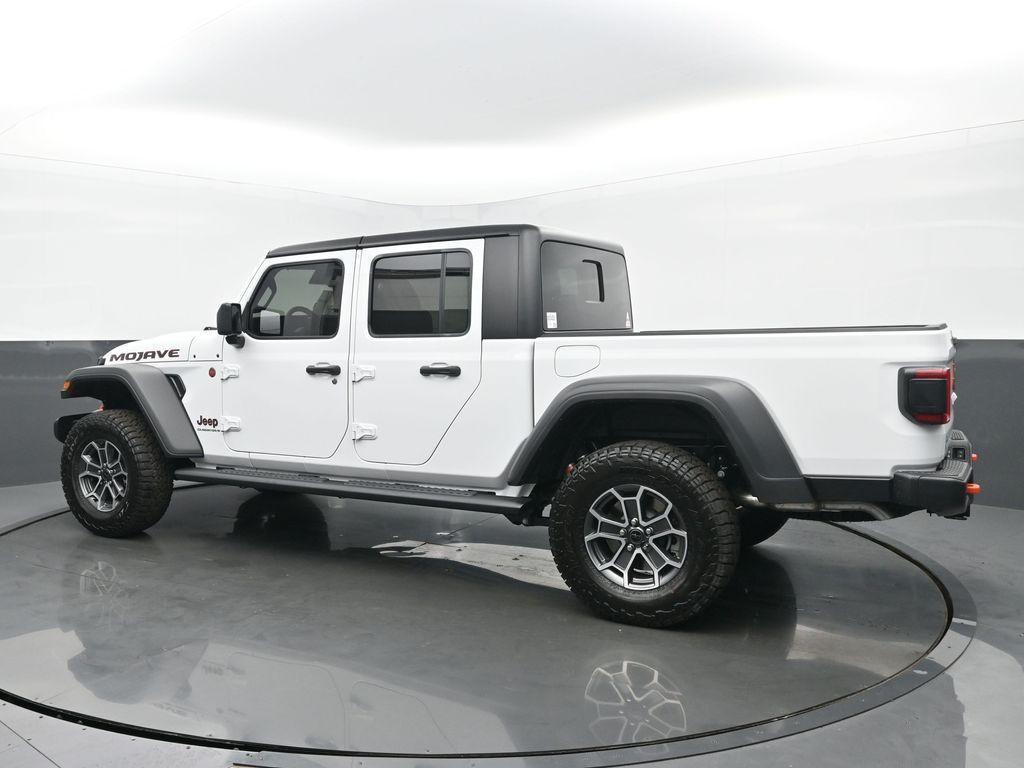 new 2025 Jeep Gladiator car, priced at $55,508