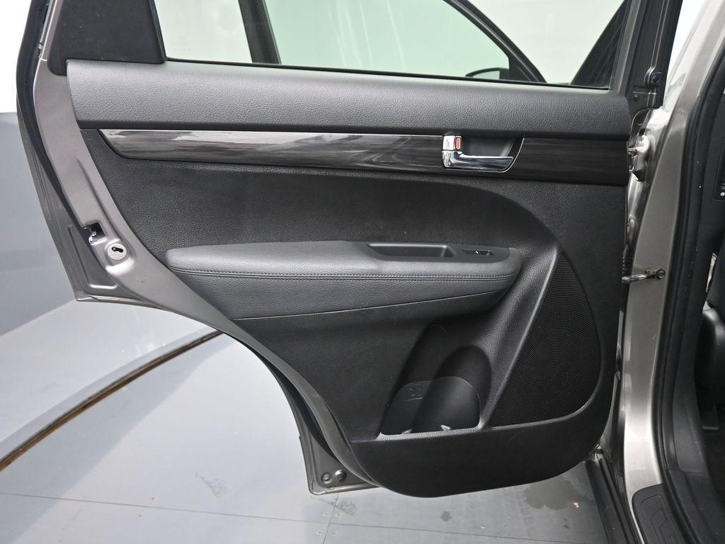 used 2013 Kia Sorento car, priced at $7,300