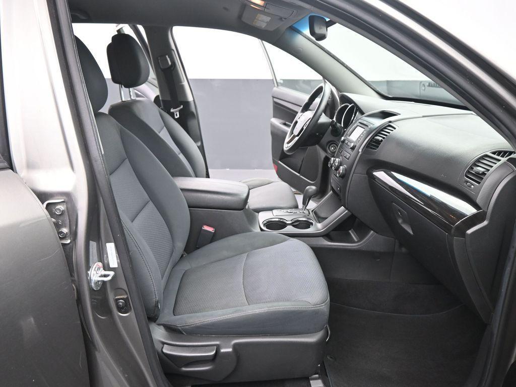 used 2013 Kia Sorento car, priced at $7,300