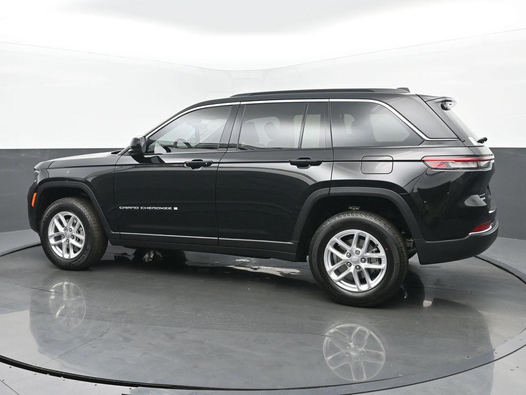 new 2025 Jeep Grand Cherokee car, priced at $42,497