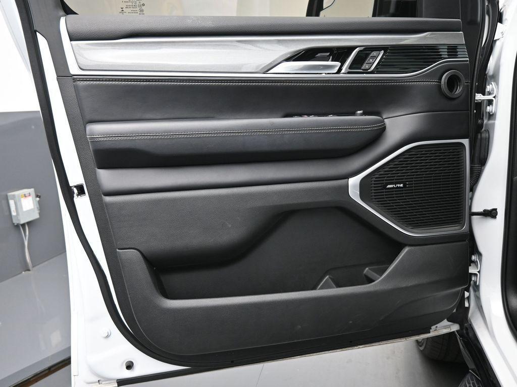 used 2022 Jeep Wagoneer car, priced at $48,633