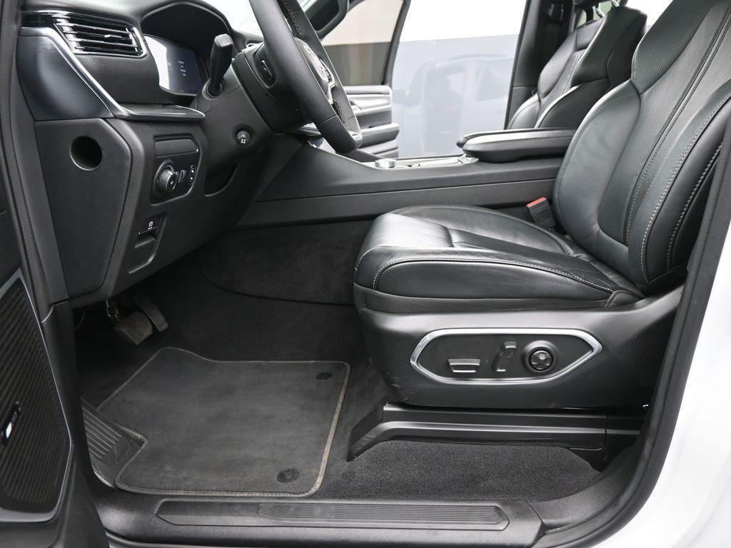used 2022 Jeep Wagoneer car, priced at $48,633