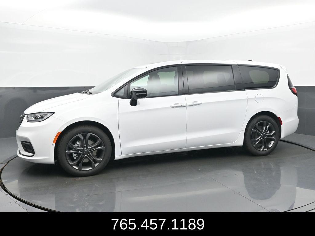 new 2026 Chrysler Pacifica car, priced at $48,765