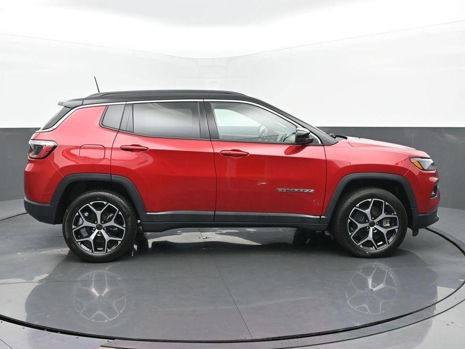 new 2025 Jeep Compass car, priced at $31,659