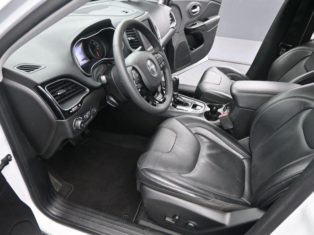 used 2023 Jeep Cherokee car, priced at $19,399