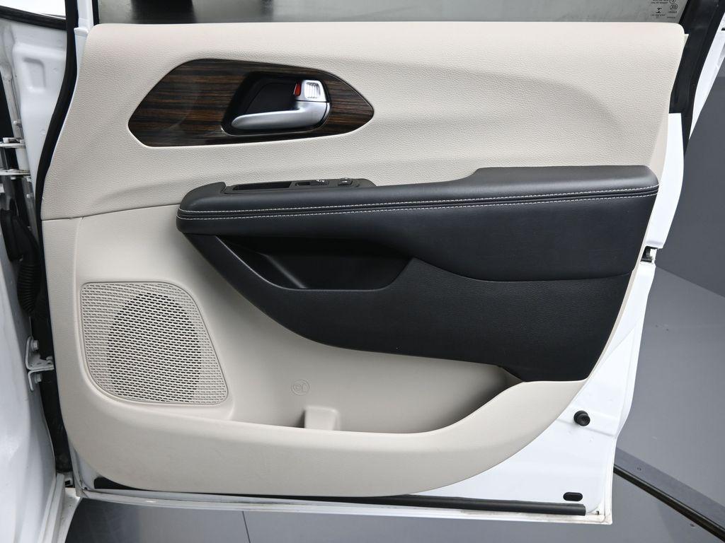 used 2023 Chrysler Pacifica car, priced at $30,032