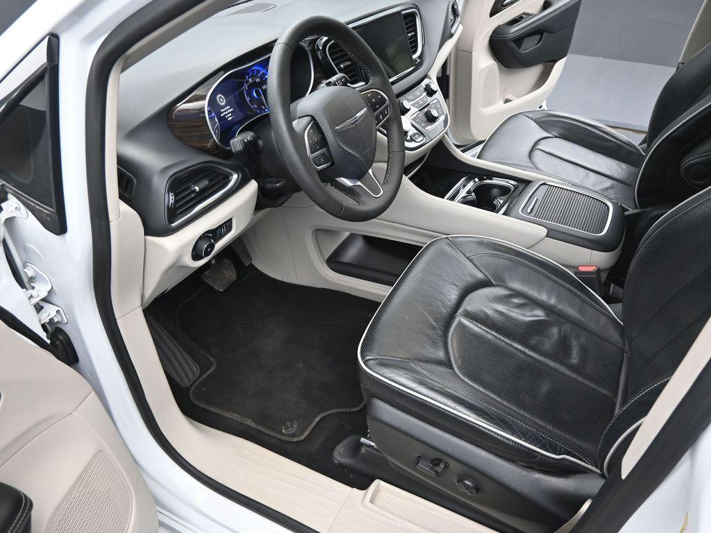 used 2023 Chrysler Pacifica car, priced at $30,032