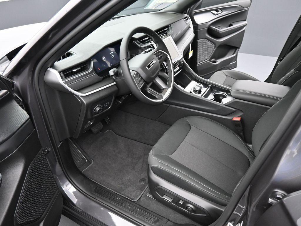 new 2025 Jeep Grand Cherokee L car, priced at $45,899