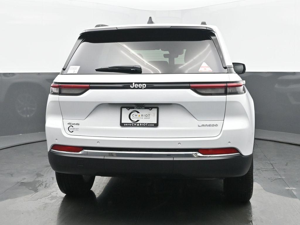 new 2025 Jeep Grand Cherokee car, priced at $39,621