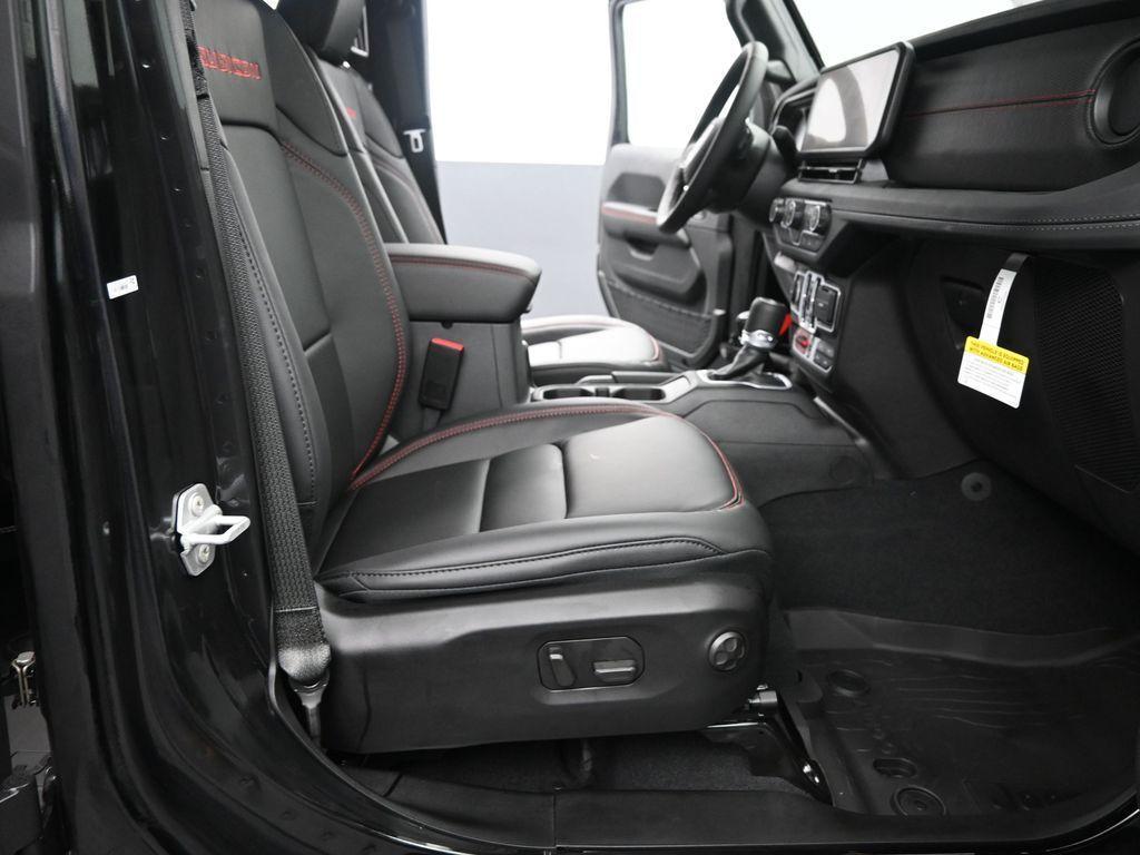 new 2026 Jeep Wrangler car, priced at $63,676