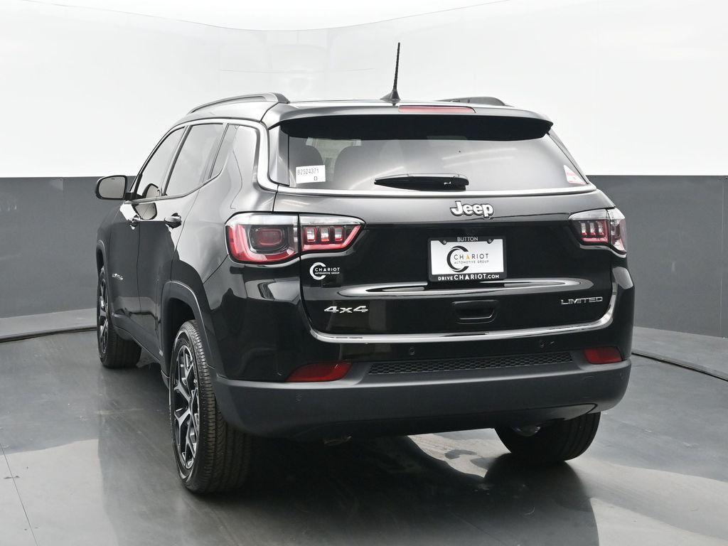 new 2025 Jeep Compass car, priced at $32,318