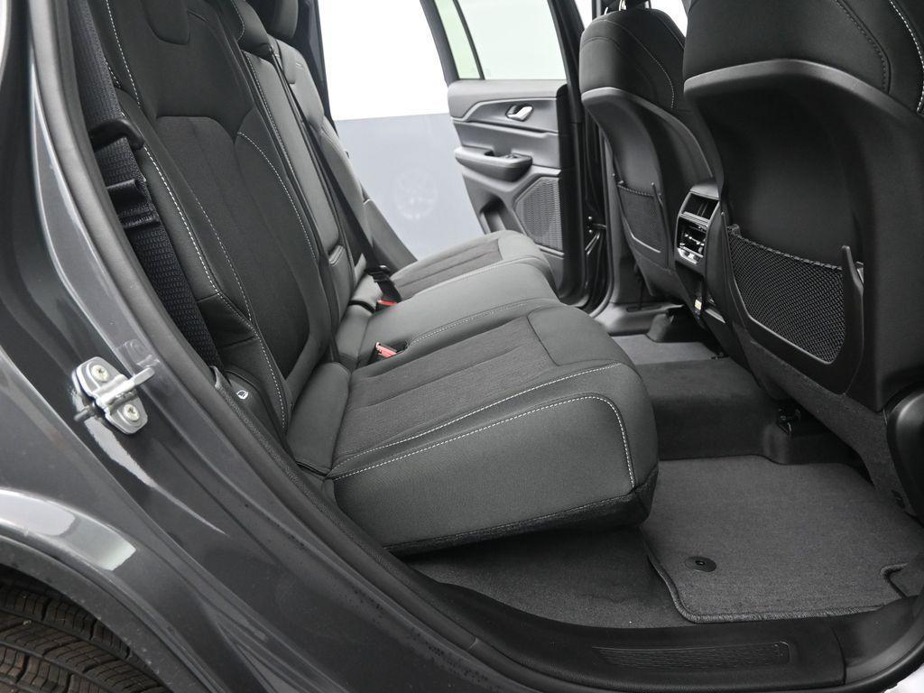 new 2025 Jeep Grand Cherokee car, priced at $40,187
