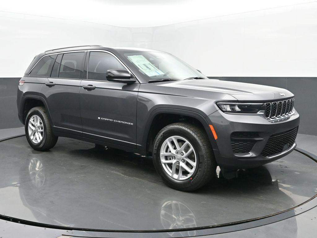 new 2025 Jeep Grand Cherokee car, priced at $40,187