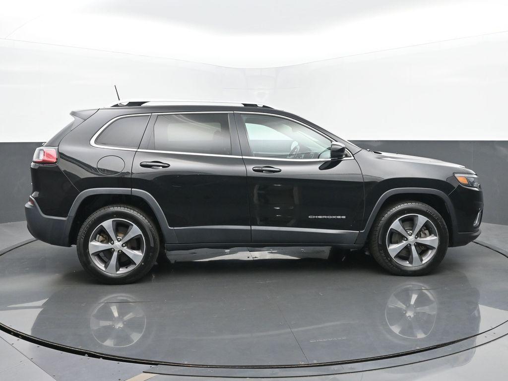 used 2019 Jeep Cherokee car, priced at $16,999