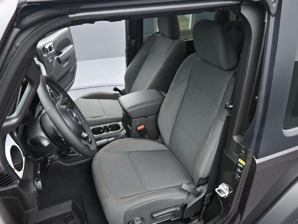 new 2025 Jeep Wrangler car, priced at $42,958