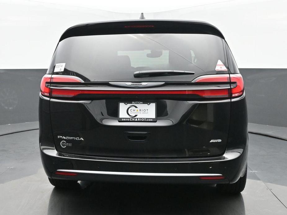 new 2025 Chrysler Pacifica car, priced at $46,366