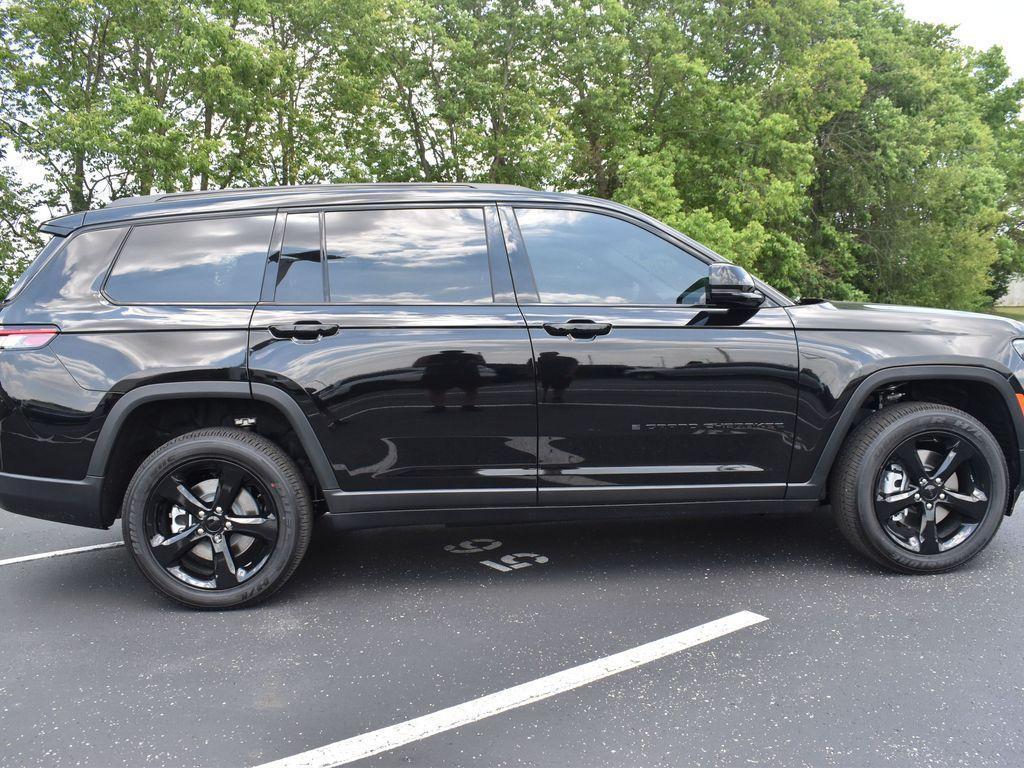 new 2024 Jeep Grand Cherokee L car, priced at $43,087