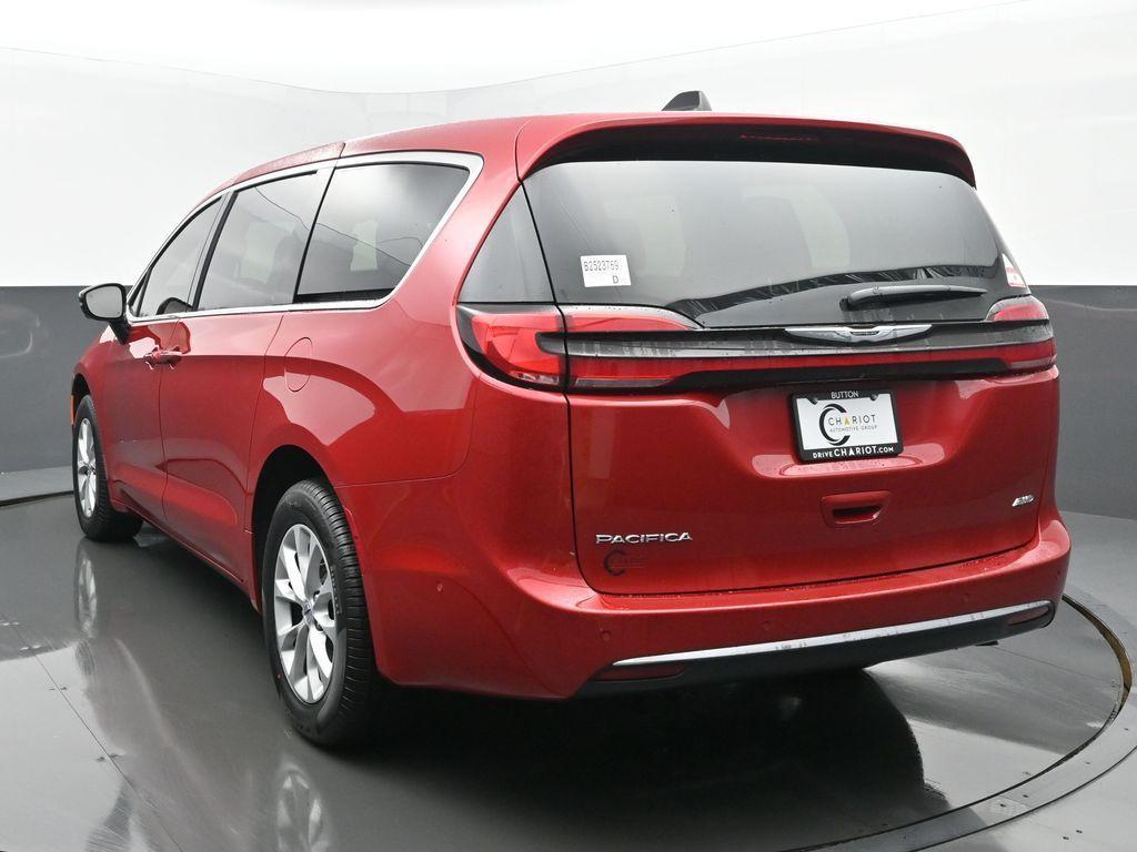 new 2025 Chrysler Pacifica car, priced at $48,756