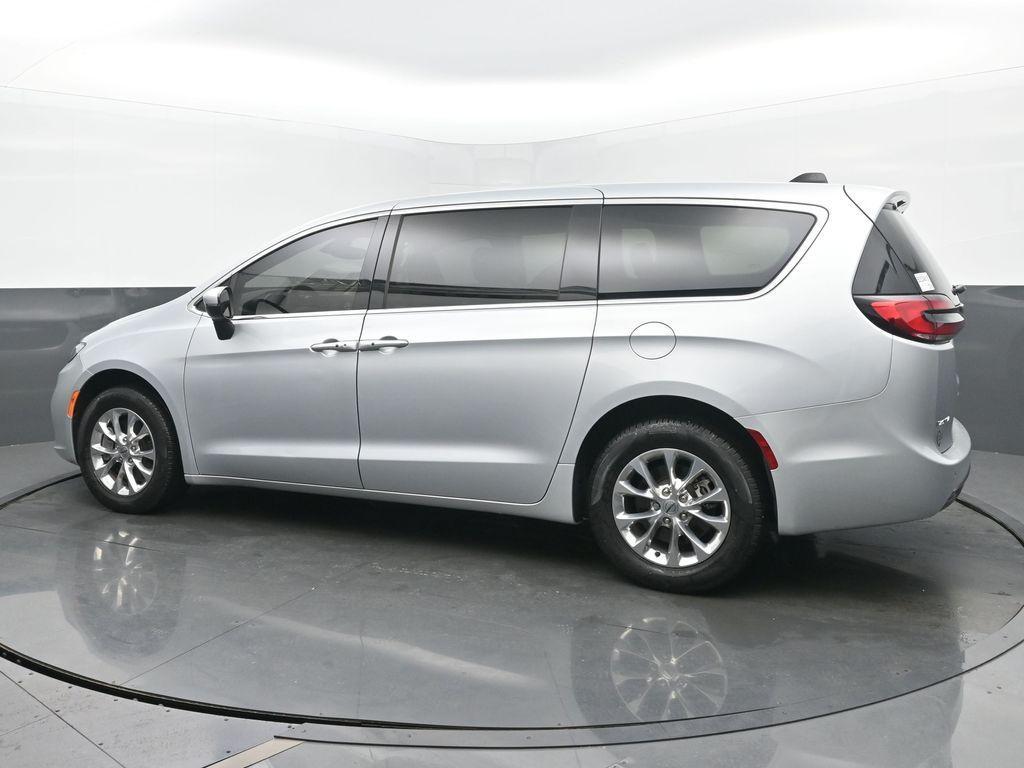 used 2023 Chrysler Pacifica car, priced at $35,999