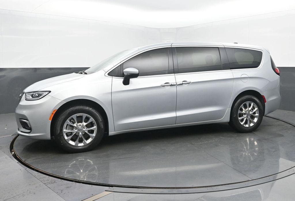 used 2023 Chrysler Pacifica car, priced at $35,999