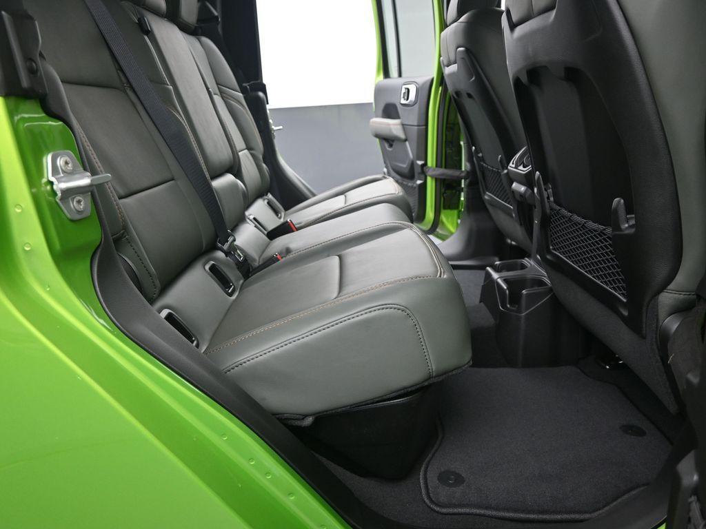 new 2025 Jeep Gladiator car, priced at $56,068