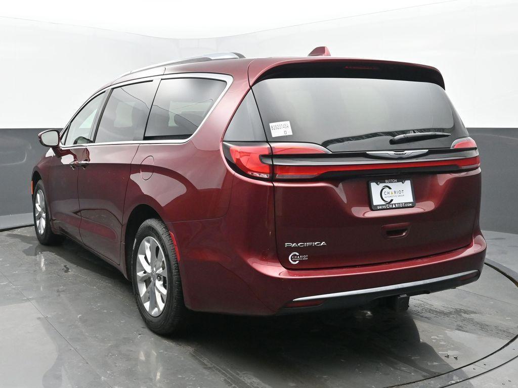 used 2021 Chrysler Pacifica car, priced at $29,343