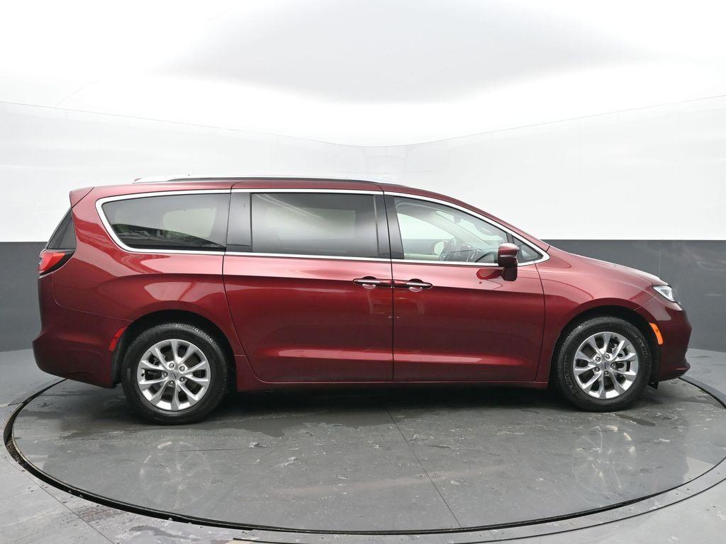 used 2021 Chrysler Pacifica car, priced at $29,343