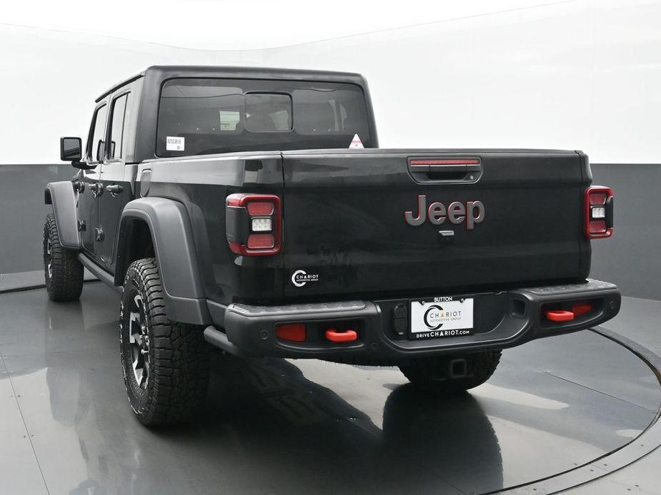 new 2025 Jeep Gladiator car, priced at $62,578