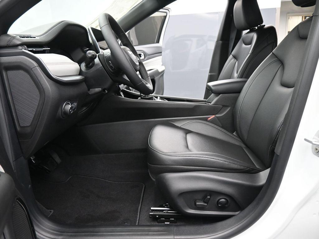 new 2025 Jeep Compass car, priced at $32,973