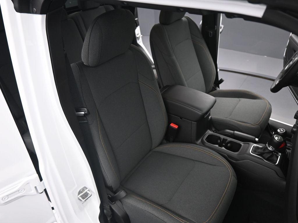 new 2025 Jeep Gladiator car, priced at $46,912