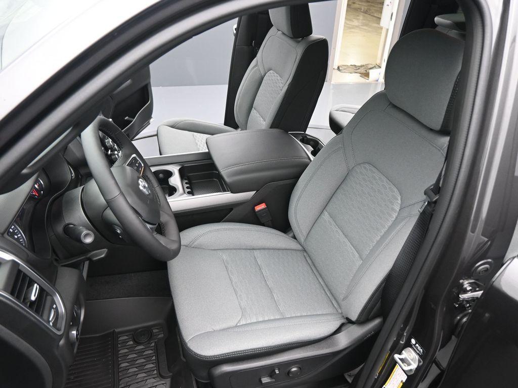 new 2025 Ram 1500 car, priced at $57,660