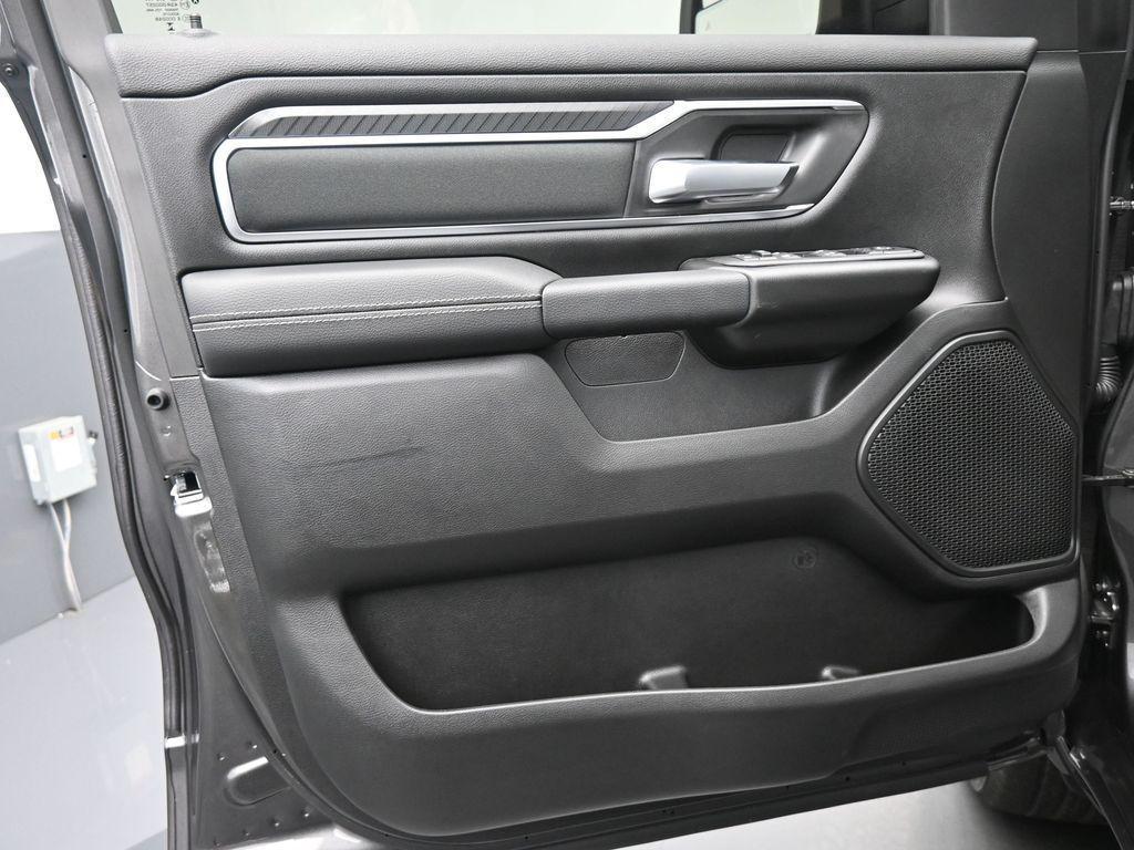 new 2025 Ram 1500 car, priced at $57,660