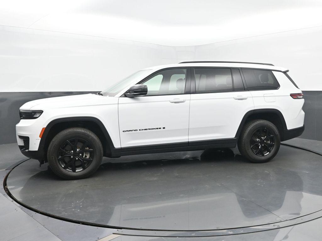 used 2024 Jeep Grand Cherokee L car, priced at $28,599