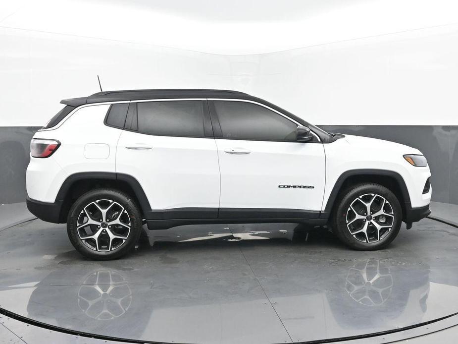 new 2025 Jeep Compass car, priced at $31,094