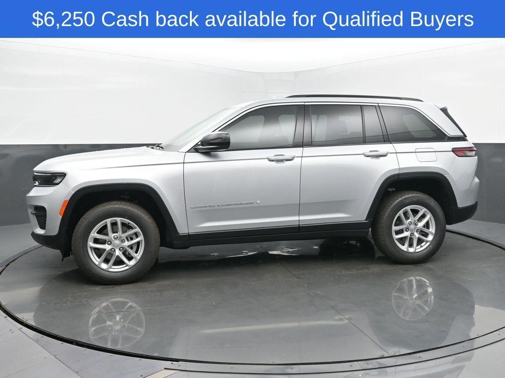 new 2025 Jeep Grand Cherokee car, priced at $36,937