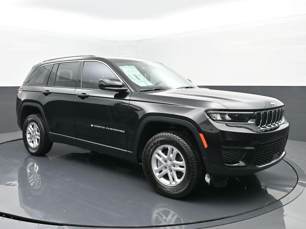 new 2024 Jeep Grand Cherokee car, priced at $37,455