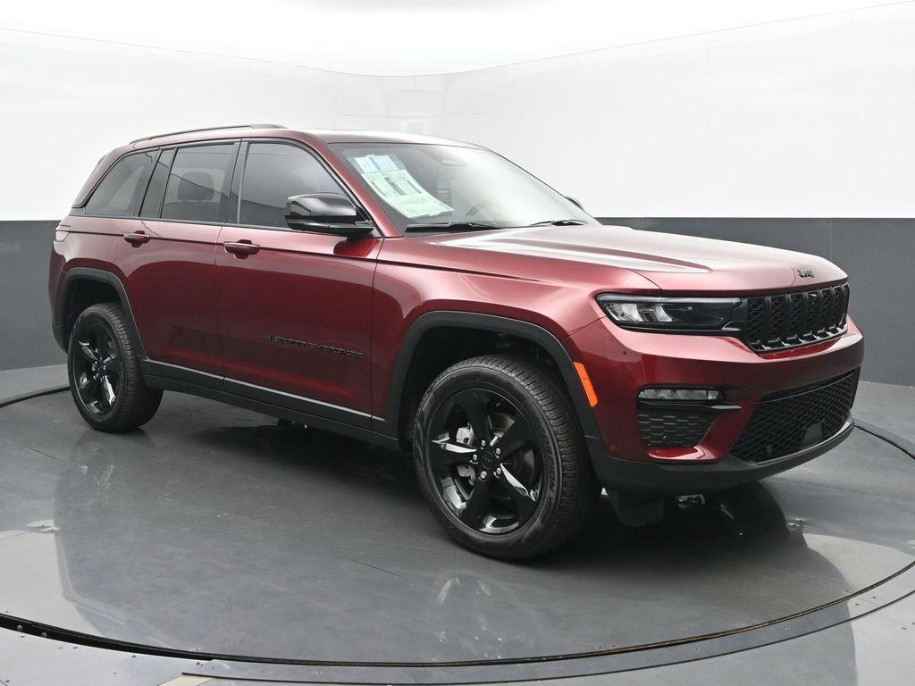 new 2025 Jeep Grand Cherokee car, priced at $51,852
