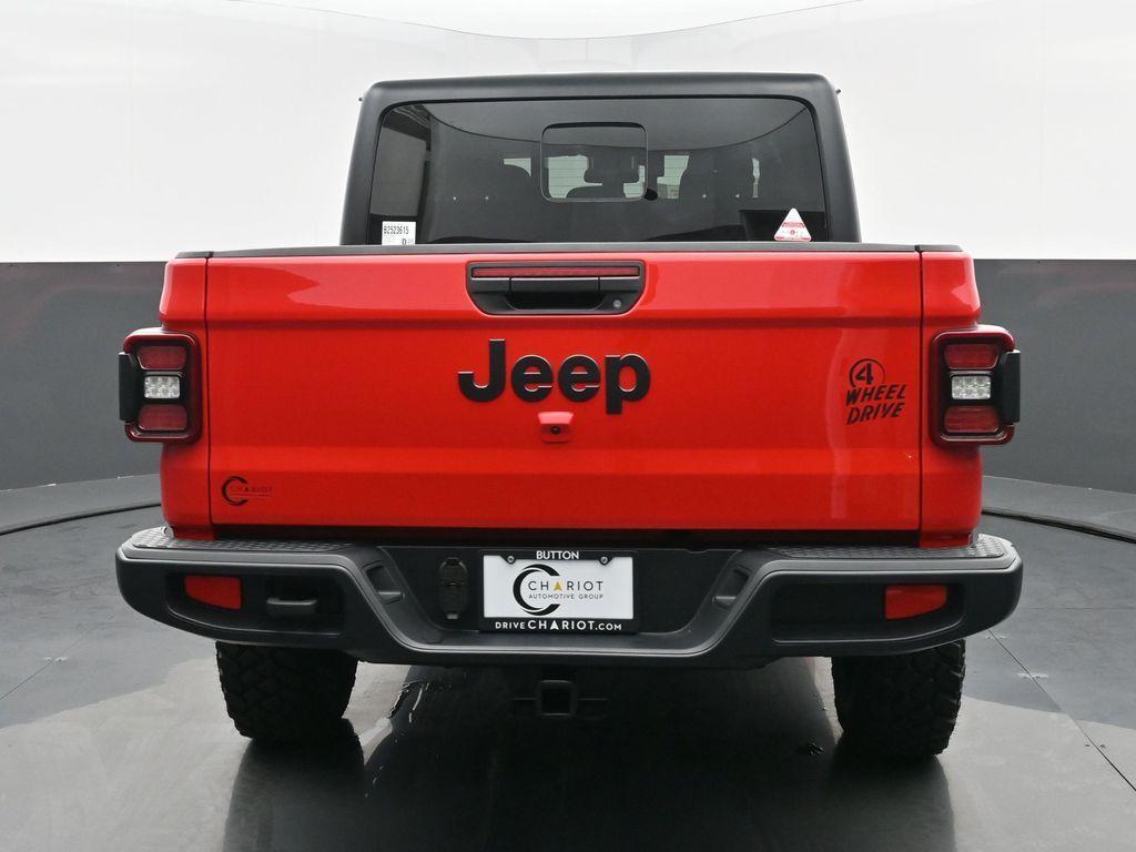 new 2025 Jeep Gladiator car, priced at $49,620