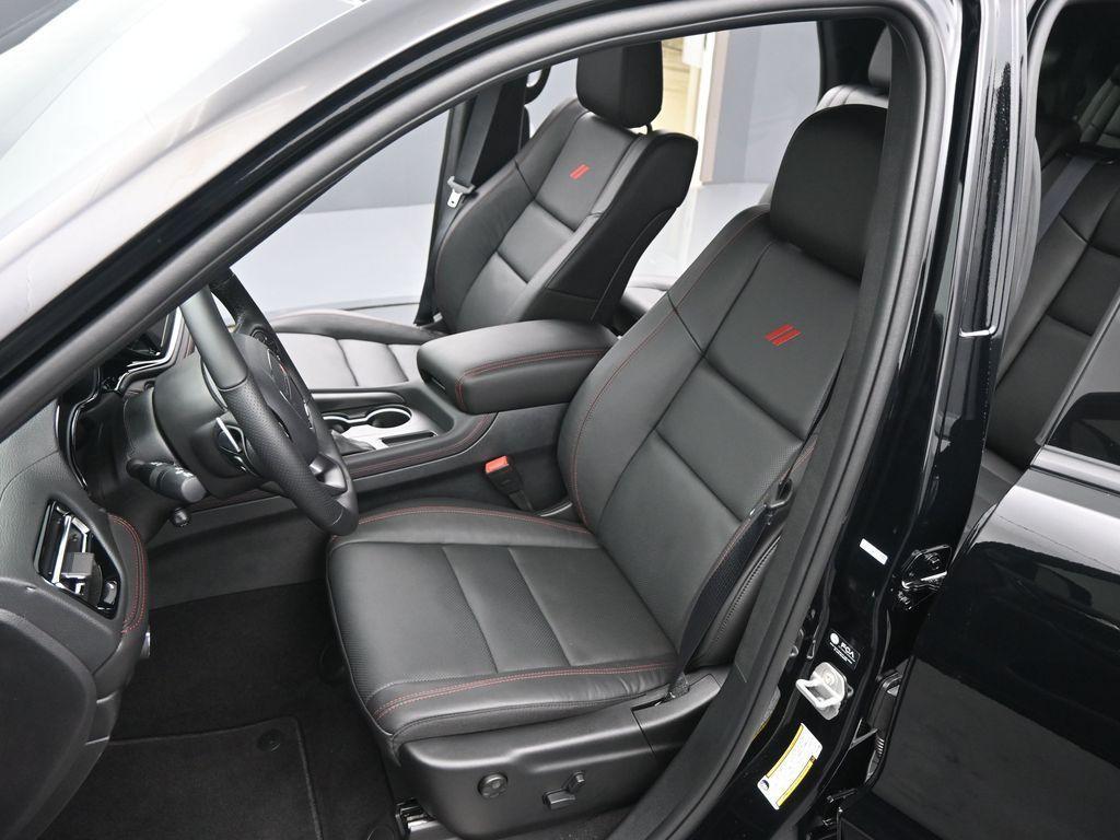 new 2025 Dodge Durango car, priced at $44,670