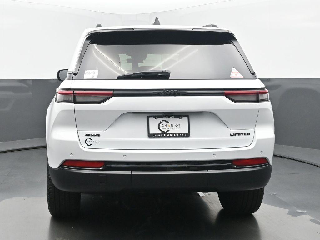 new 2025 Jeep Grand Cherokee car, priced at $49,501