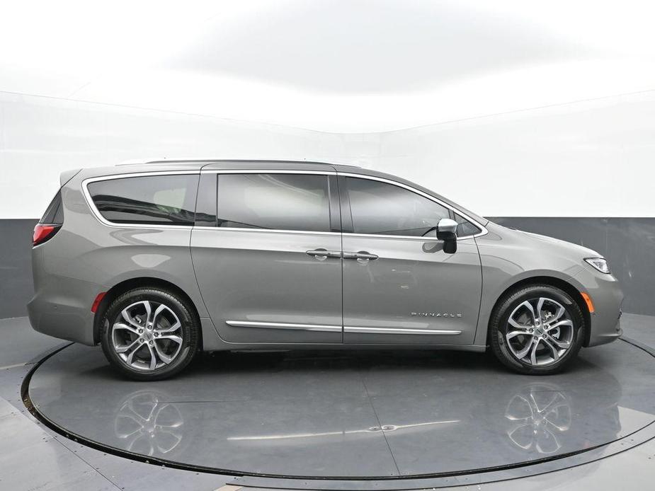 new 2025 Chrysler Pacifica car, priced at $54,395